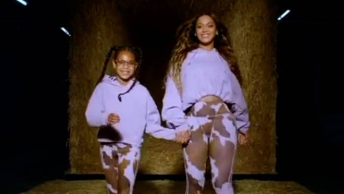 Video: Beyoncé präsentiert neue Kollektion: Kids stehlen die Show
