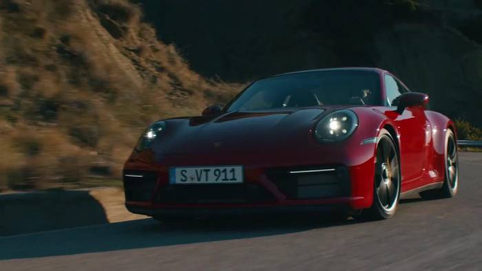 Video: Der neue Porsche 911 GTS-Modelle - Schwarzes Race-Tex und serienmäßig Sportsitze Plus