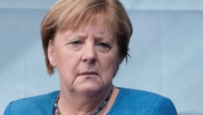 Video: Nicht angetreten und trotzdem verloren: Heimniederlage für Merkel