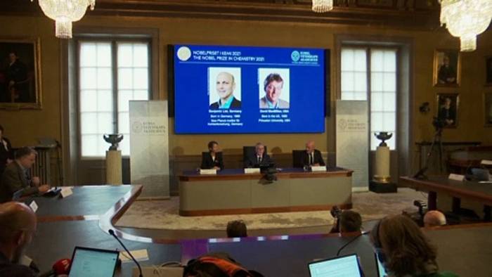 News video: Chemie-Nobelpreis geht an den Deutschen Benjamin List und den US-Forscher MacMillan