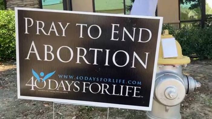 Video: Extrem strenges Abtreibungsgesetz in Texas wieder in Kraft