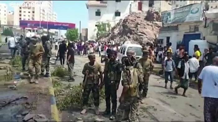 Video: Anschlag in Aden: Mindestens 5 Tote bei Autobombenexplosion