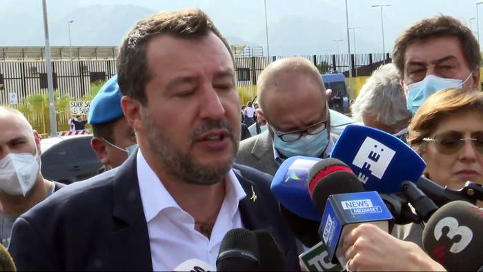 Video: Zeuge Richard Gere contra Matteo Salvini: 