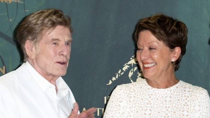 News video: Robert Redford: Partnerlook mit Ehefrau Sibylle bei Preisverleihung