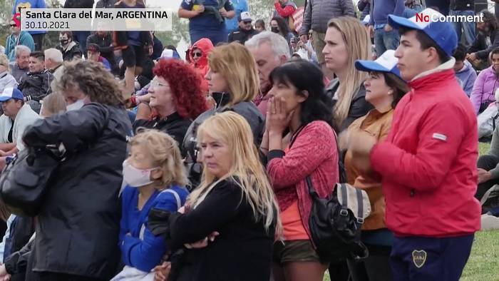 Video: Gummiente und Maradona