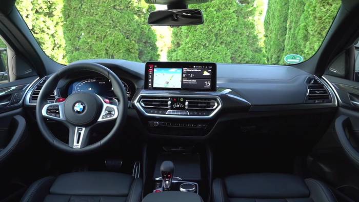 News video: Der neue BMW X3 und der neue BMW X4 - Erstmals Driving Assistant Professional verfügbar