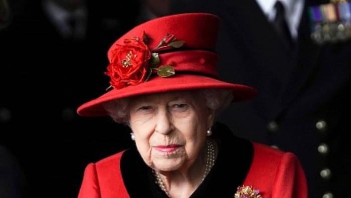Video: Sorge um die Queen: Vier enge Mitarbeiter haben gekündigt