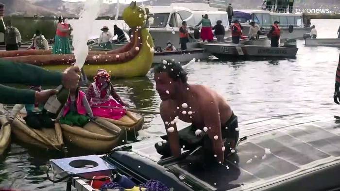 Video: Coup im Titicacasee: 4-fach amputierter Théo Curin schwimmt 11 Tage durch