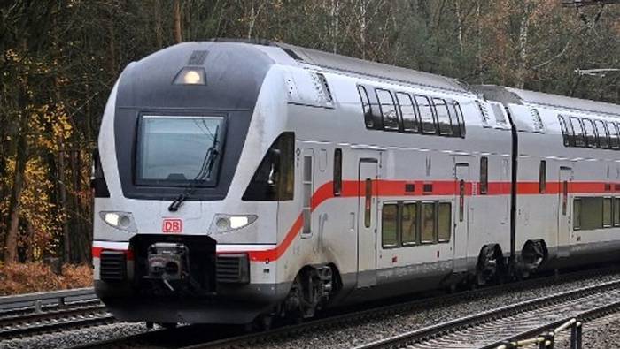 News video: Mehr Züge zu Weihnachten: Bahn erweitert Angebot