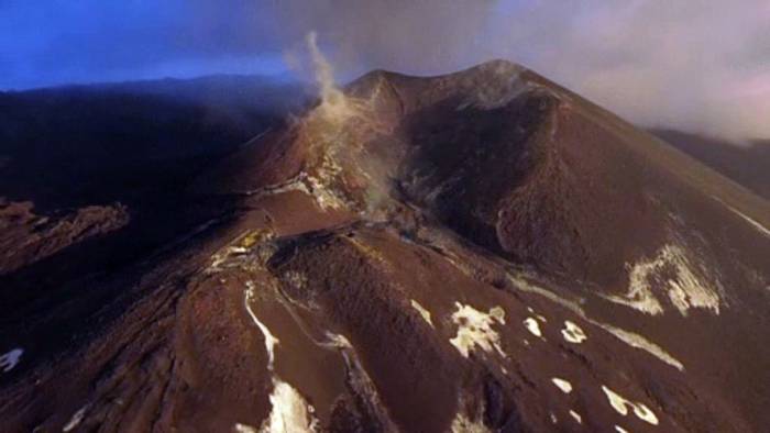 Video: La Palma: Vulkan spuckt keine Lava mehr