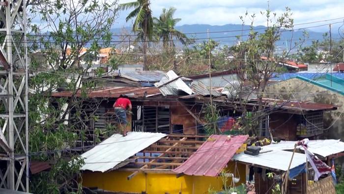 Video: 31 Tote, Millionen Menschen ohne Strom: So wütete Taifun 