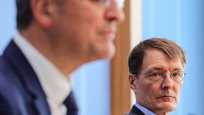 News video: Nach Pressekonferenz: Dicke Luft zwischen Wieler und Lauterbach?