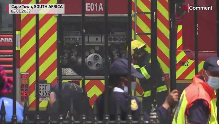 Video: Großbrand in Südafrikas Parlament in Kapstadt