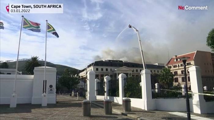 Video: Südafrikas Parlament - Feuer nur scheinbar besiegt