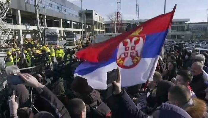 Video: Djokovic zurück in Serbien, neue Probleme warten