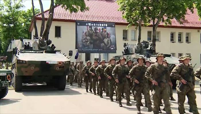 Video: Demonstration der militärischen Stärke: in der Ukrainekrise setzen USA und Russland auf Abschreckung