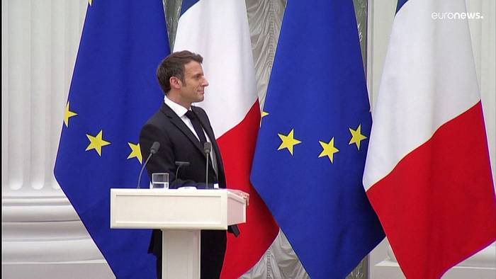 Video: Gespräch zwischen Putin und Macron: Viel guter Wille