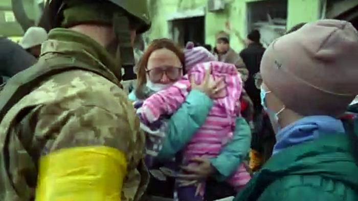 Video: Zerstörte Geburtsklinik in Mariupol - Selenskyj macht Russland verantwortlich, Schweigen aus Moskau