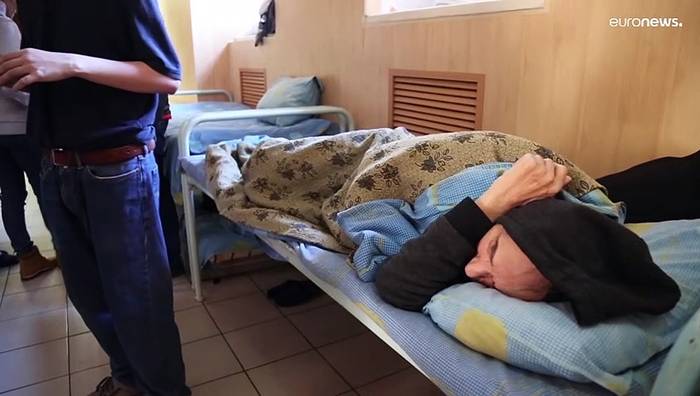 Video: Hoffen auf eine bessere Menschheit: Bericht aus psychiatrischer Klinik in Kiew