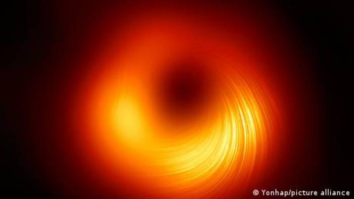 News video: Kann unsere Milchstraße in ihr Schwarzes Loch stürzen?