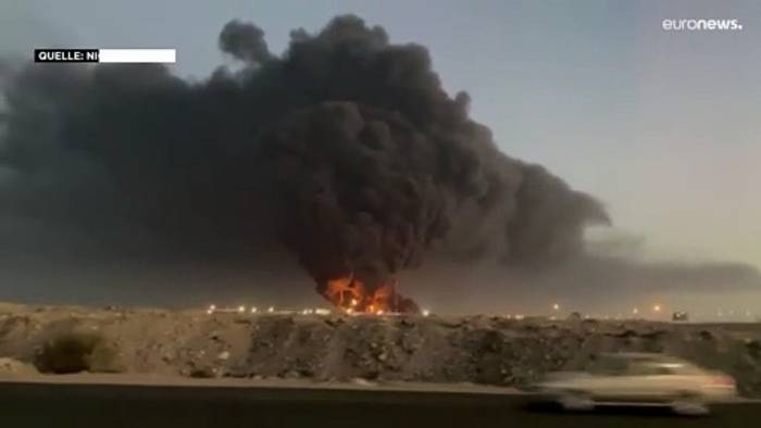 News video: Angriff nahe der Formel-1-Rennstrecke: Huthi-Rebellen schießen Öllager in Brand