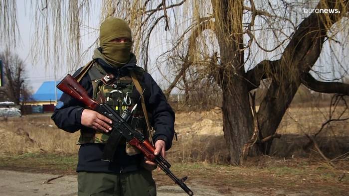 Video: Russland verstärkt Militärpräsenz in der Ost- und Südukraine