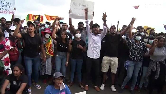 Video: Wirtschaftskrise in Sri Lanka: Sturm auf das Parlament vereitelt