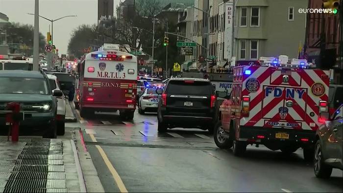 Video: Was wir über die Schießerei in einer U-Bahn-Station in New York bisher wissen