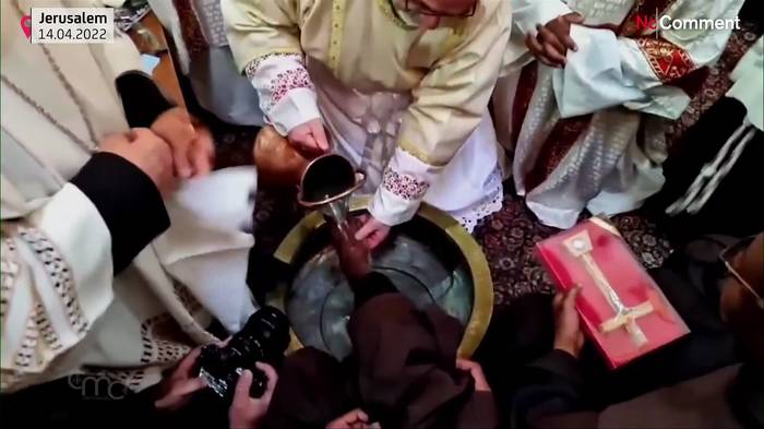 Video: Rituelle Fußwaschung in der Grabeskirche