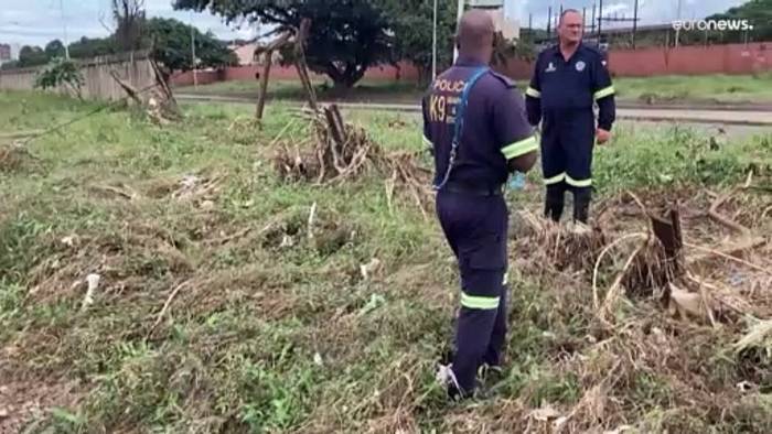 News video: Nach Unwettern: Südafrikas Präsident ruft landesweiten Katastrophenzustand aus