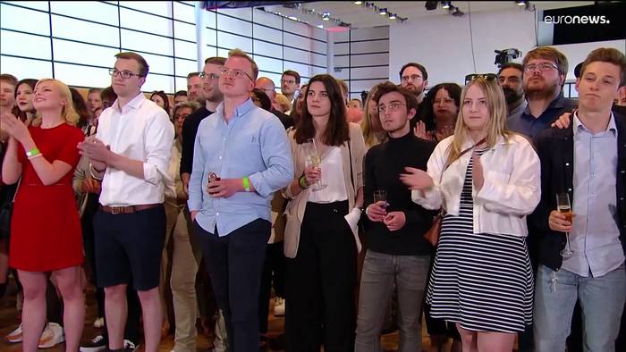 Video: NRW: CDU gewinnt, 