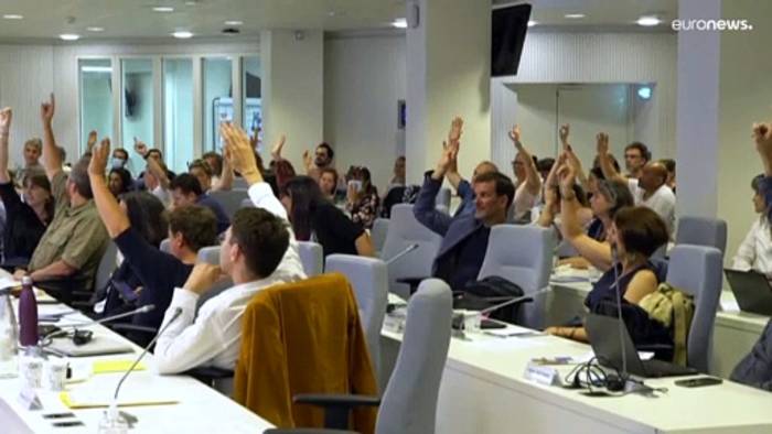 Video: Aufregung um Burkini-Entscheidung von Grenoble