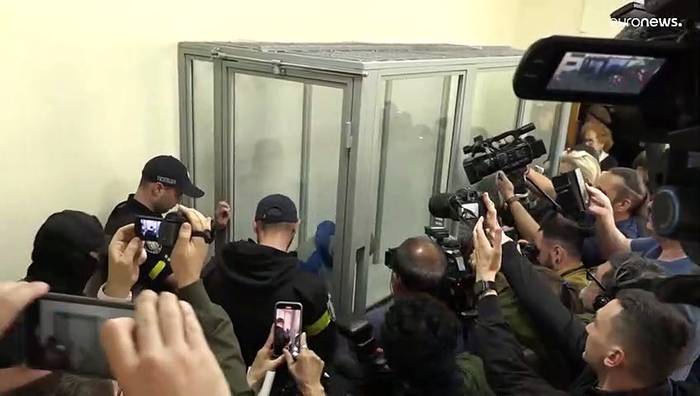 Video: Prozess gegen russischen Soldaten: Ukrainische Staatsanwaltschaft fordert lebenslange Haft