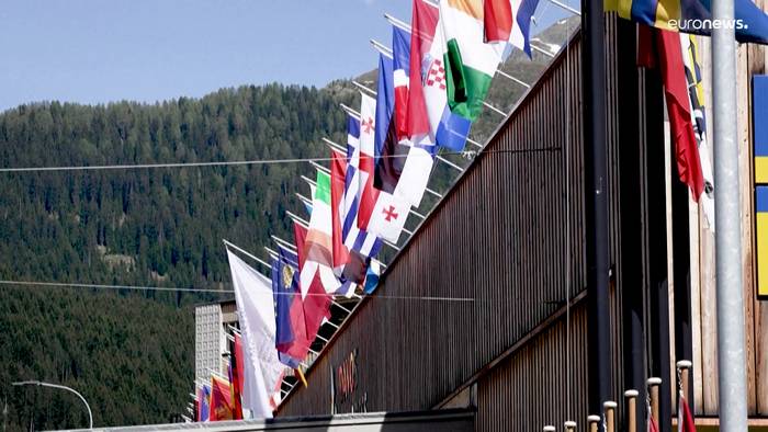 News video: Prominenz aus Wirtschaft und Politik beim Weltwirtschaftsforum in Davos