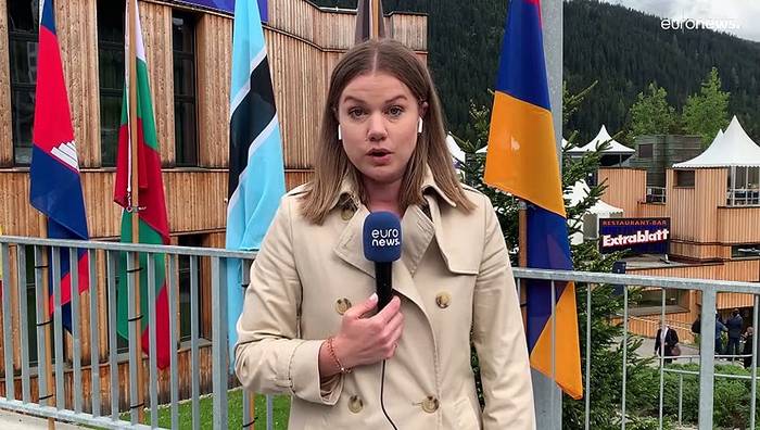 News video: Welche Panzer für die Ukraine? Warum Olaf Scholz in Davos mit Spannung erwartet wird
