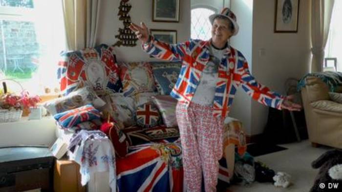 News video: Superfan der britischen Königsfamilie