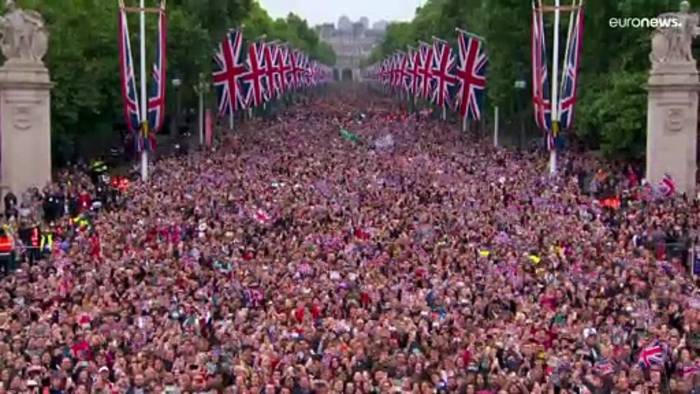Video: Queen Elizabeth II. dankt für ihr Platin-Jubiläum