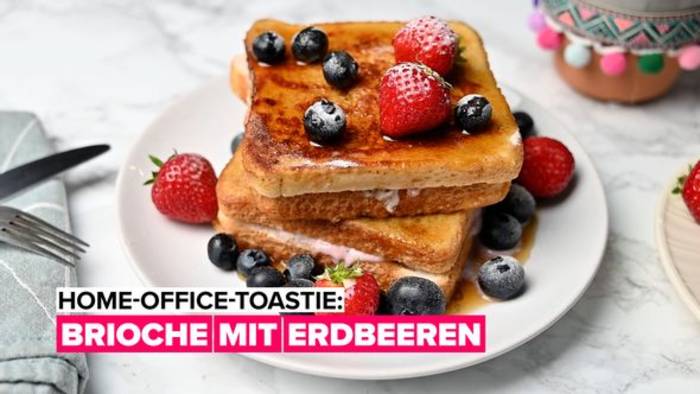 Video: Home-Office-Toastie: Brioche mit Erdbeeren