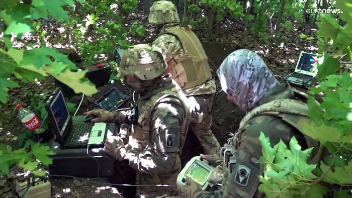 Video: Ukrainischer Armee gehen Waffen aus