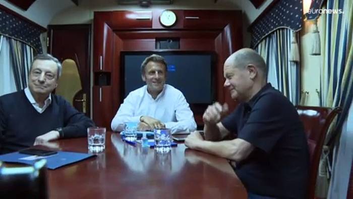 Video: Scholz, Macron und Draghi mit Sonderzug in Kiew eingetroffen