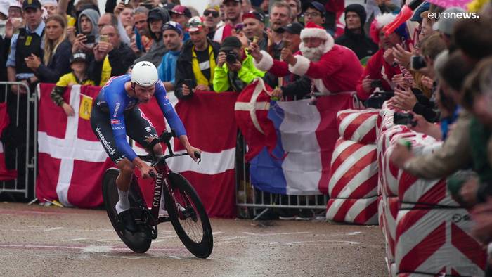 News video: Belgier Lampaert jubelt bei 1. Etappe der Tour de France in Dänemark