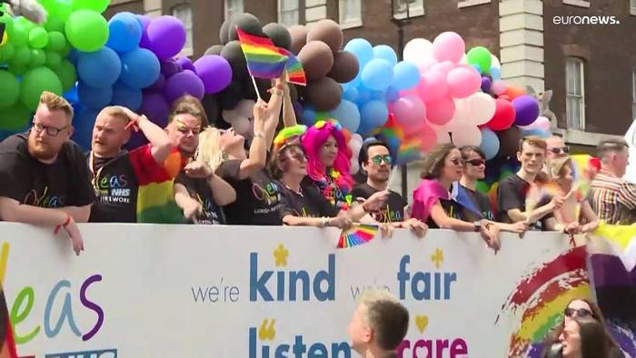 Video: Jetzt erst recht: Pride-Paraden nach dem Anschlag von Oslo