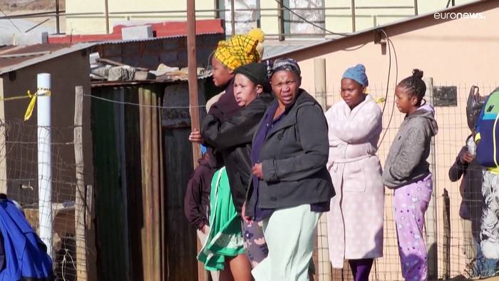 News video: Maskierte Angreifer töten 15 Menschen in Bar in Johannesburg