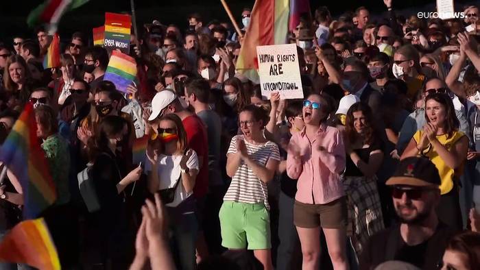 News video: EU-Kommission verklagt Ungarn wegen Gesetz zu Homosexualität vor EuGH