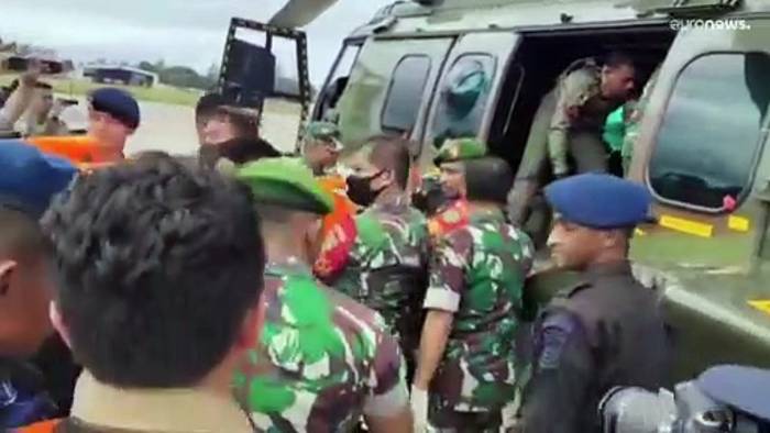Video: Indonesien: Papua-Separatisten töten 10 Menschen