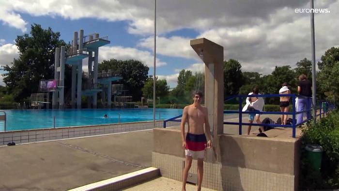 Video: Gaskrise - nichts für Feiglinge: In Hannover bleiben Schwimmbäder kalt