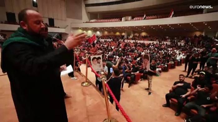 Video: Bagdad: Parlament bleibt weiter besetzt - al-Sadr fordert Neuwahlen