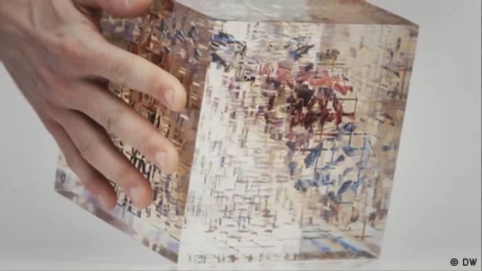 Video: Anamorphe Glaskunst von Thomas Medicus