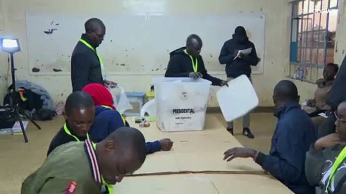 Video: Stimmenauszählung in Kenia: Präsidentschaftswahl ohne Unruhen: