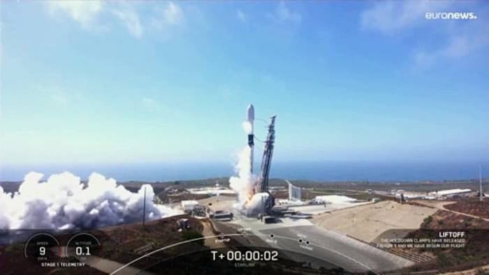 Video: SpaceX bringt 46 Satelliten in erdnahe Umlaufbahn